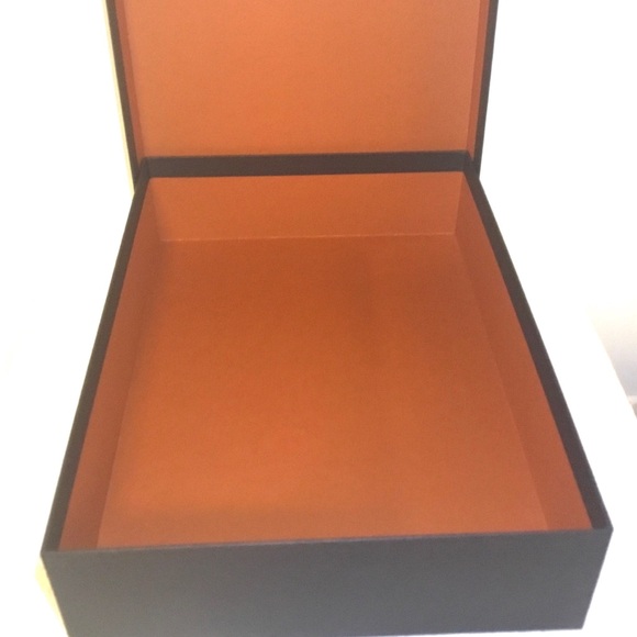 ZEGNA SHIRT EMPTY BOX 13.75" X 9.5" X 3" - Picture 7 of 9